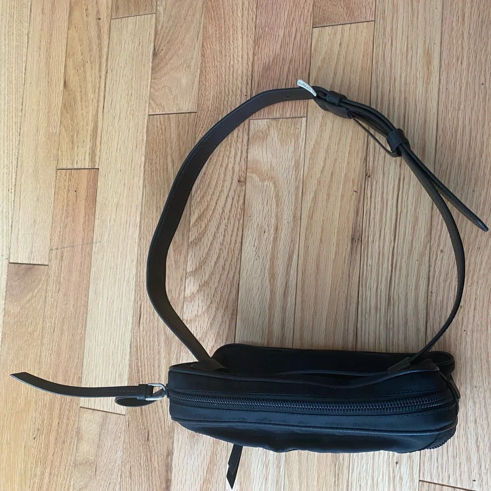 Prada Re-Nylon Belt Bag Black - Never Worn, Pristine Condition - Picture 4 of 4